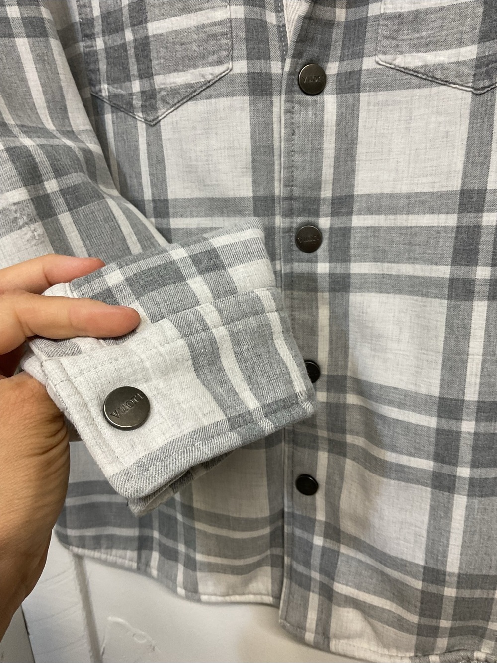 Vuori Range Shirt Jacket Flannel Mens Gray Plaid Fleece Lined Snap Casual Small - Picture 4 of 10